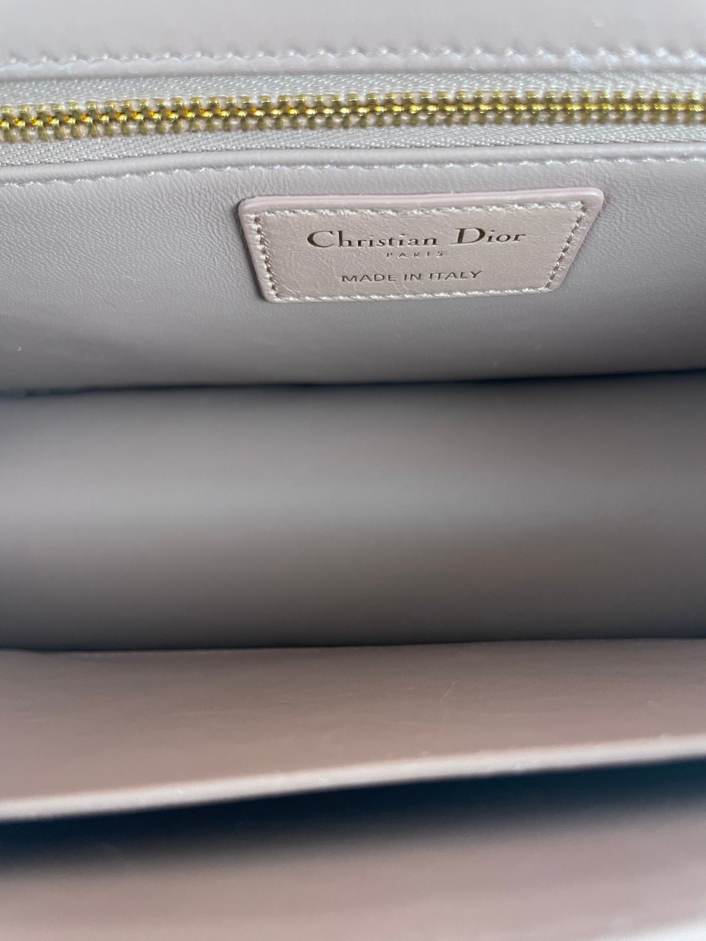 Dior 30 Montaigne beige pink gold hardware