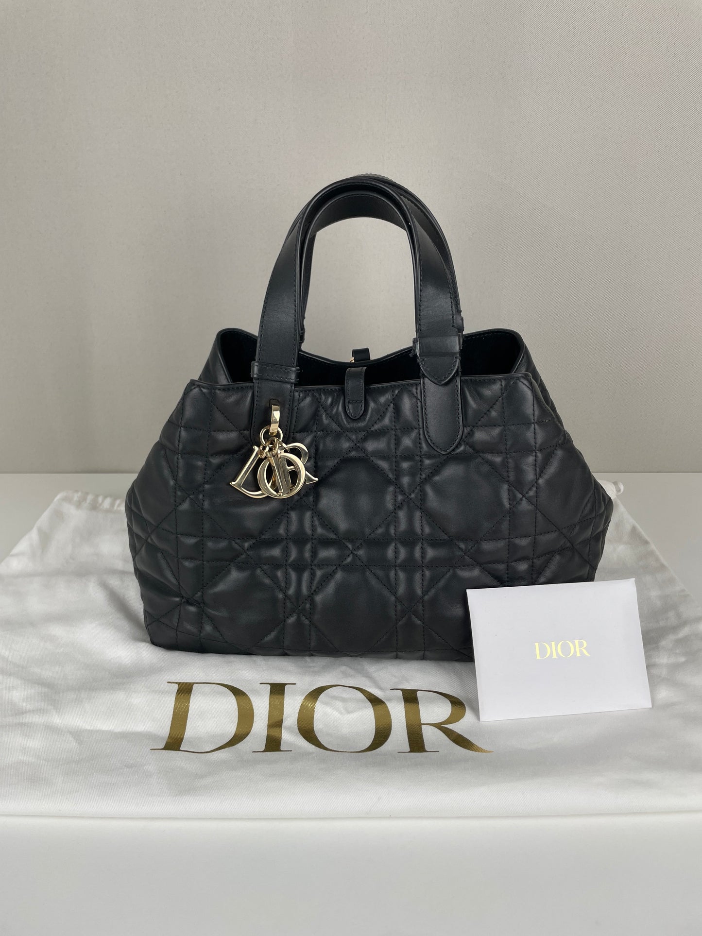 Tote Dior Toujours medium black leather