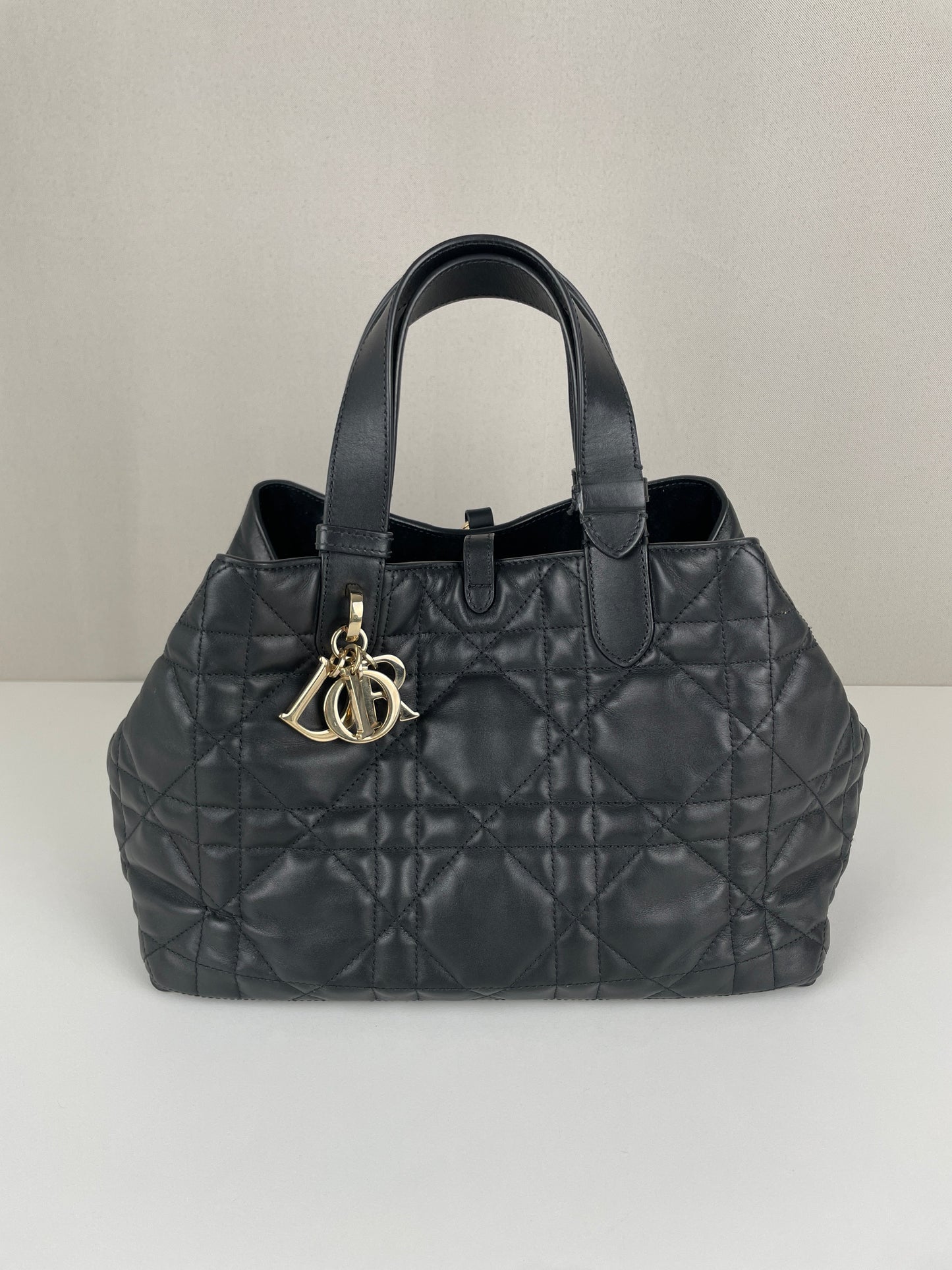 Tote Dior Toujours medium black leather