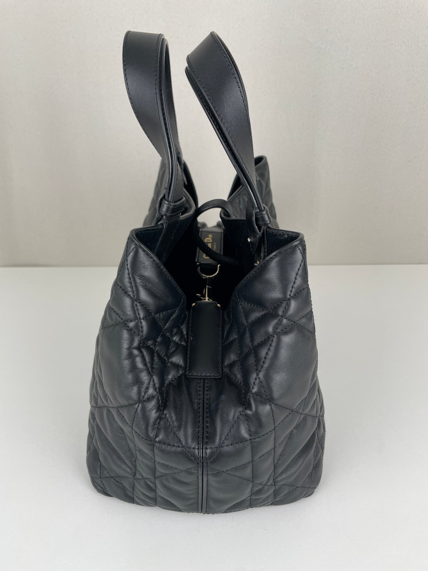 Tote Dior Toujours medium black leather