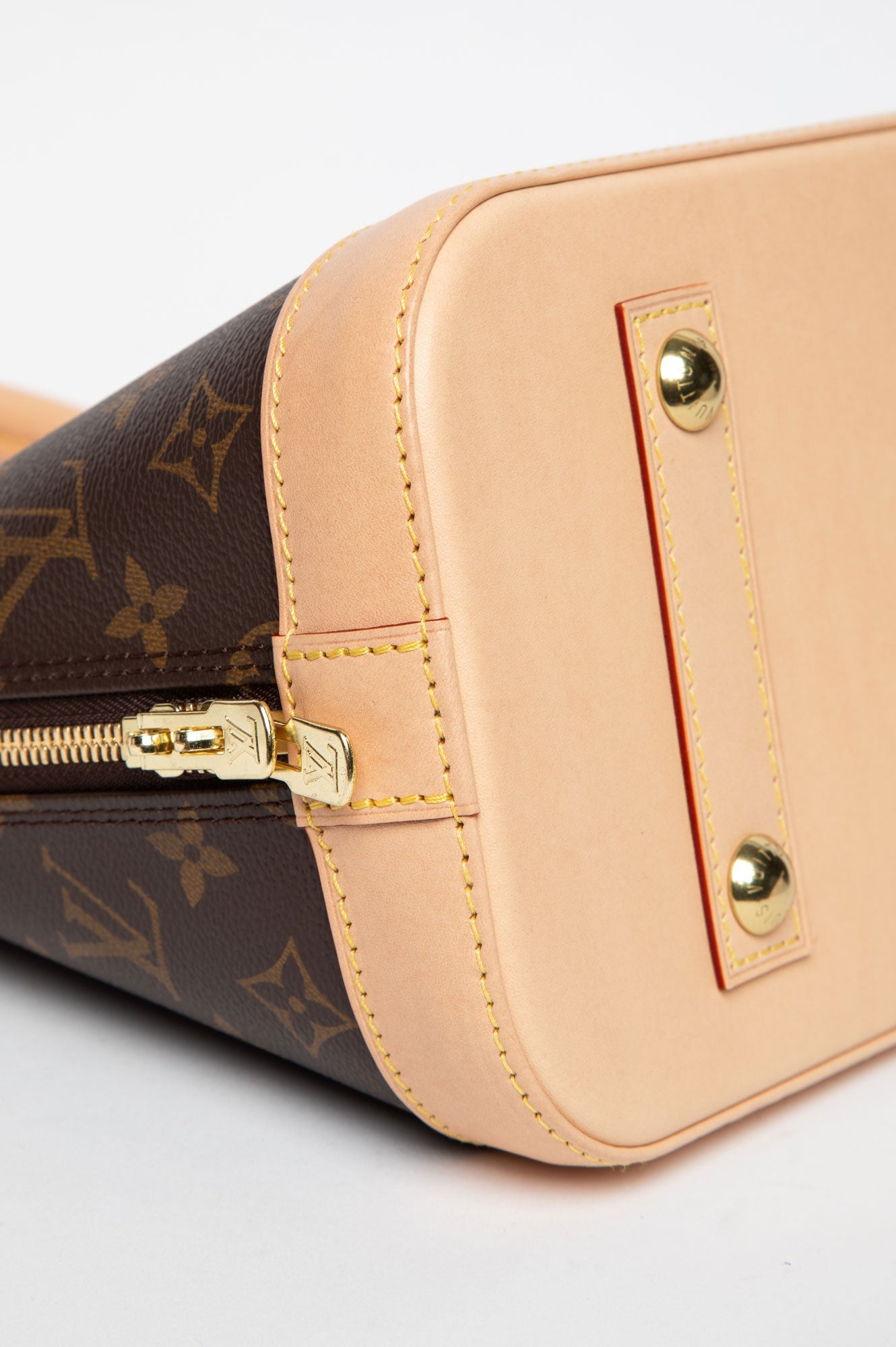 Louis Vuitton Monogram Alma PM With Strap