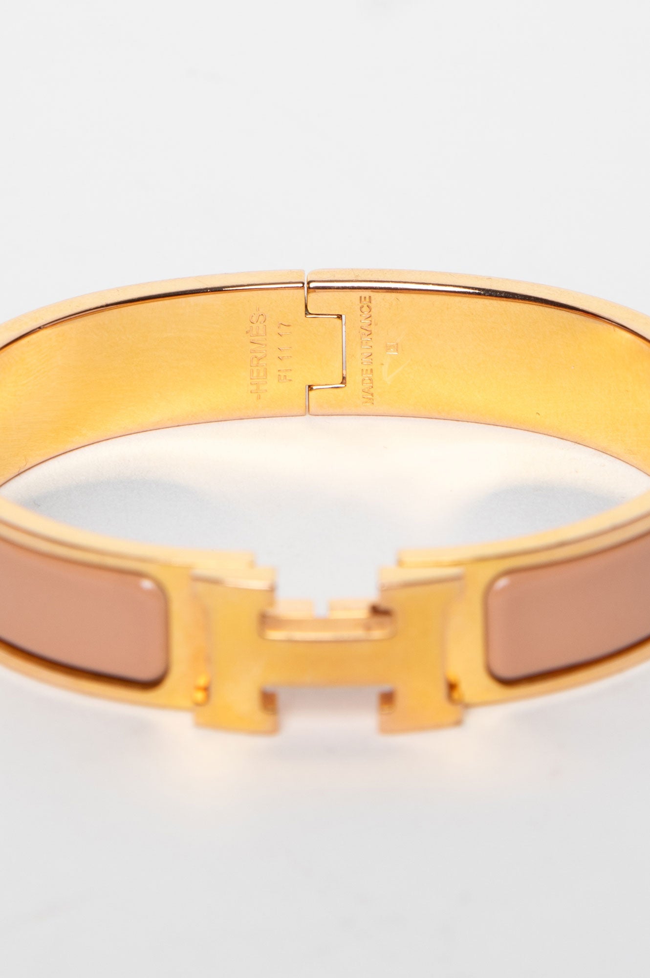 Hermès Yellow Gold Beige Clic H Bracelet PM