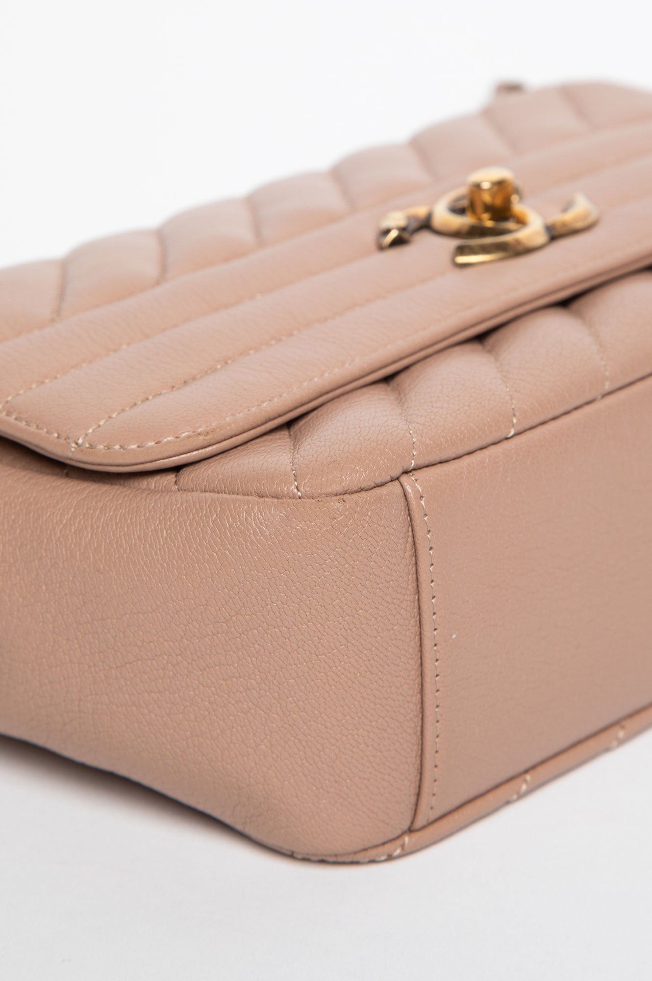 Chanel Beige Goatskin Diagonal Chevron CC Flap Bag