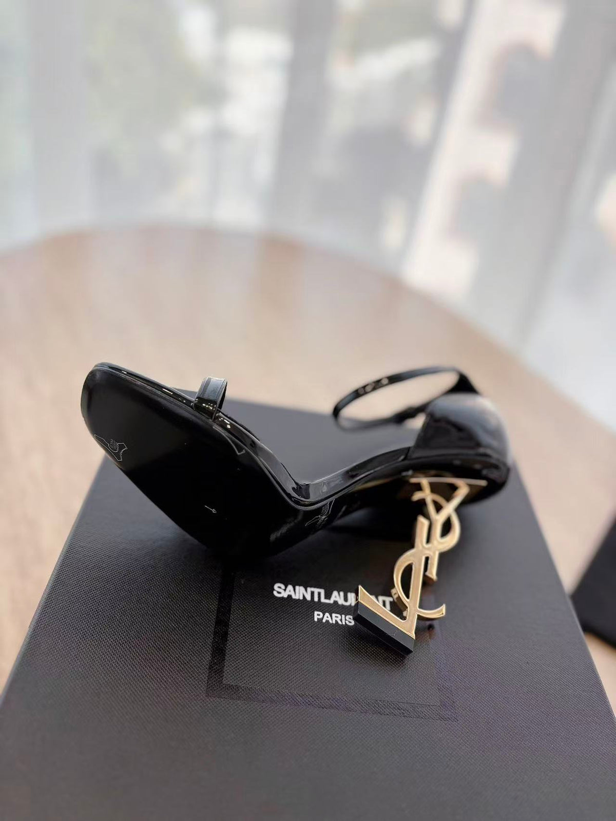SAINT LAURENT Classic High Heels & Sandals
